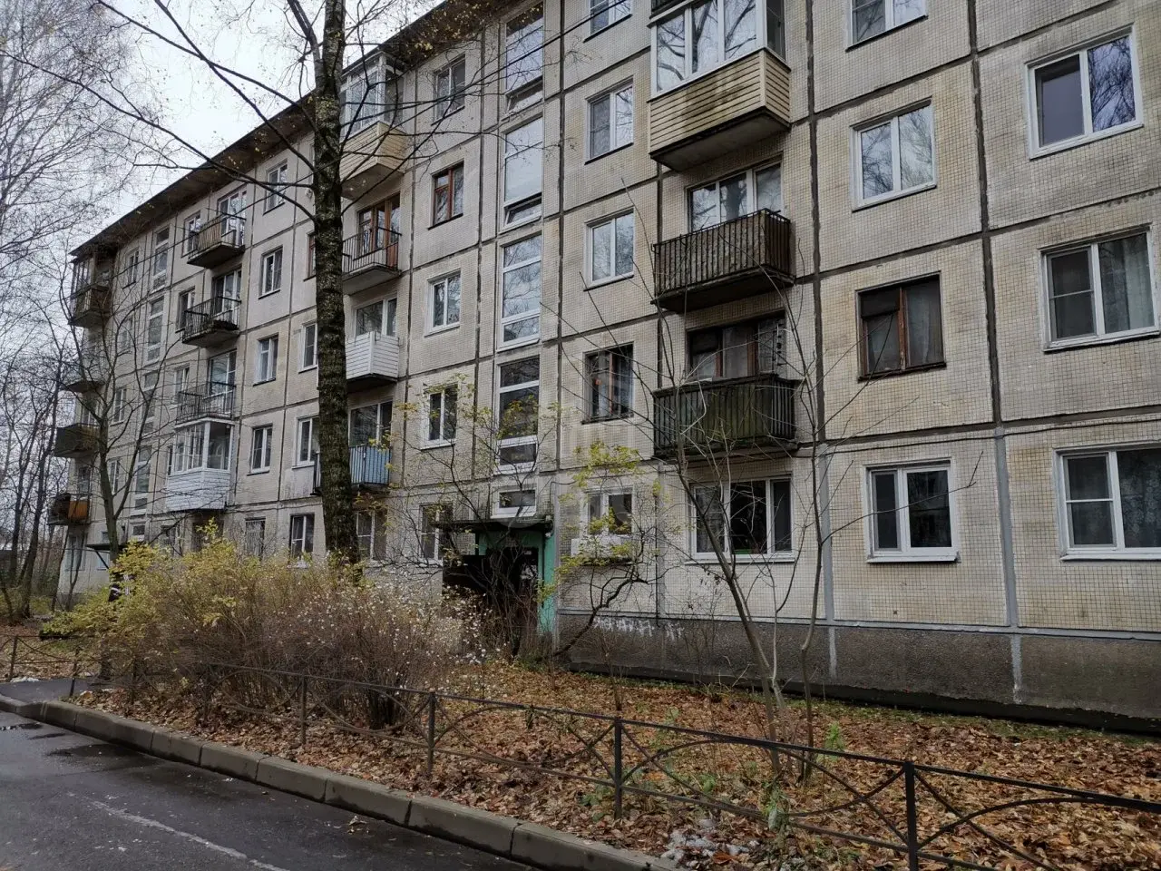 трехкомнатная квартира в Санкт-Петербурге по адресу: Энергетиков проспект, 52