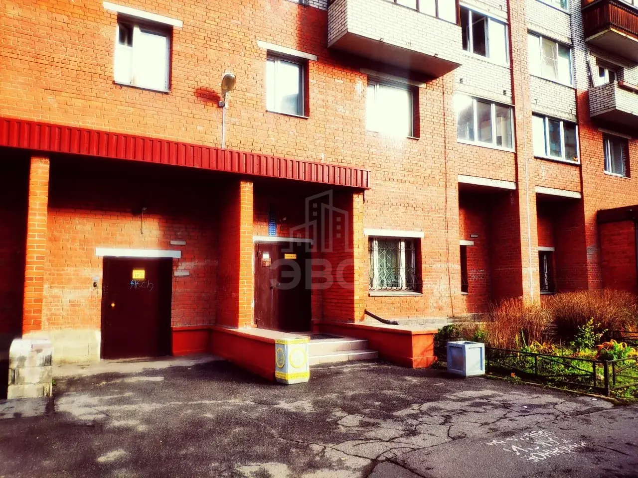 однокомнатная квартира в Санкт-Петербурге по адресу: Авиаконструкторов проспект, 38, к 1