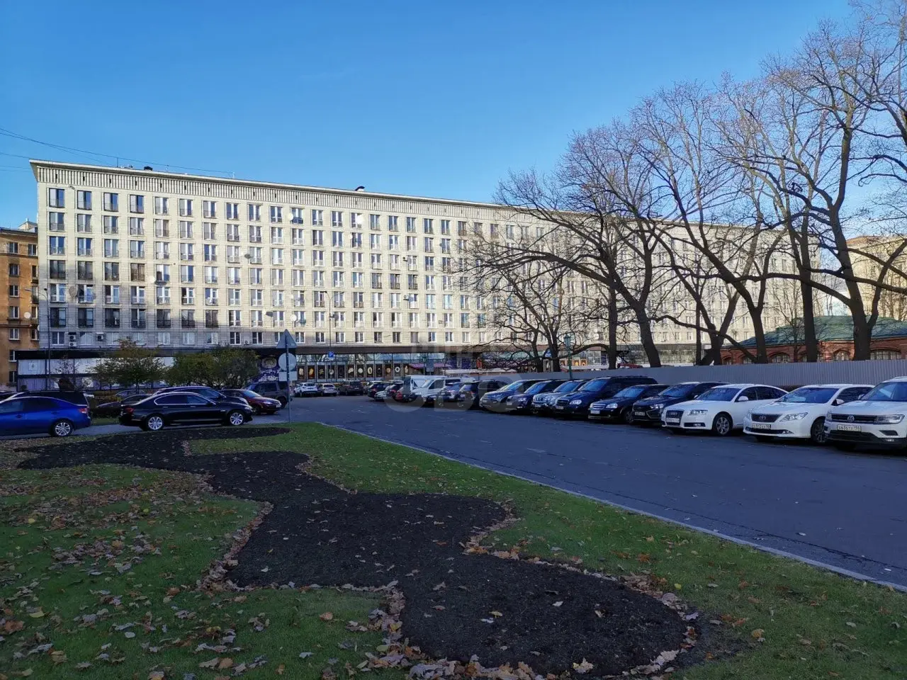 двухкомнатная квартира в Санкт-Петербурге по адресу: Петровская наб., 4