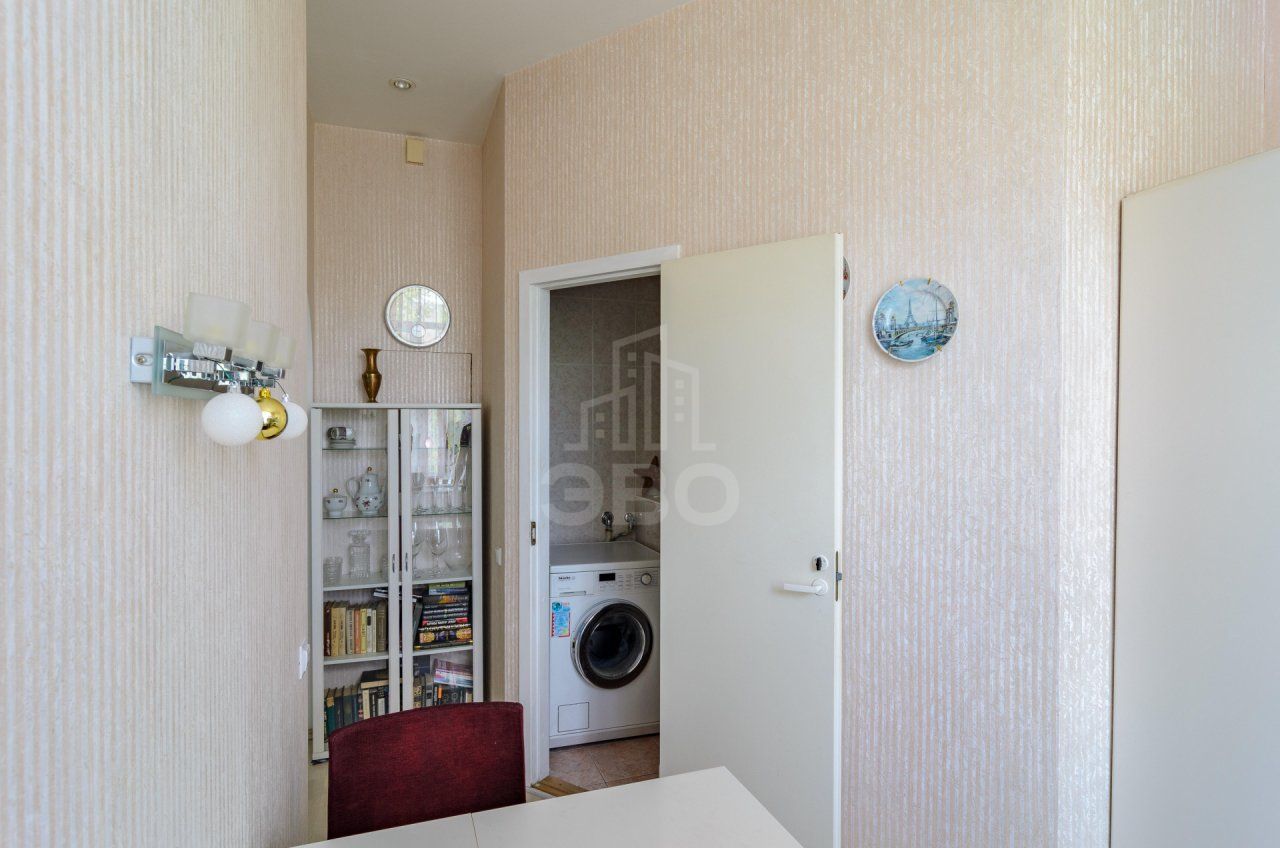 двухкомнатная квартира в Санкт-Петербурге по адресу: Среднегаванский проспект, 1