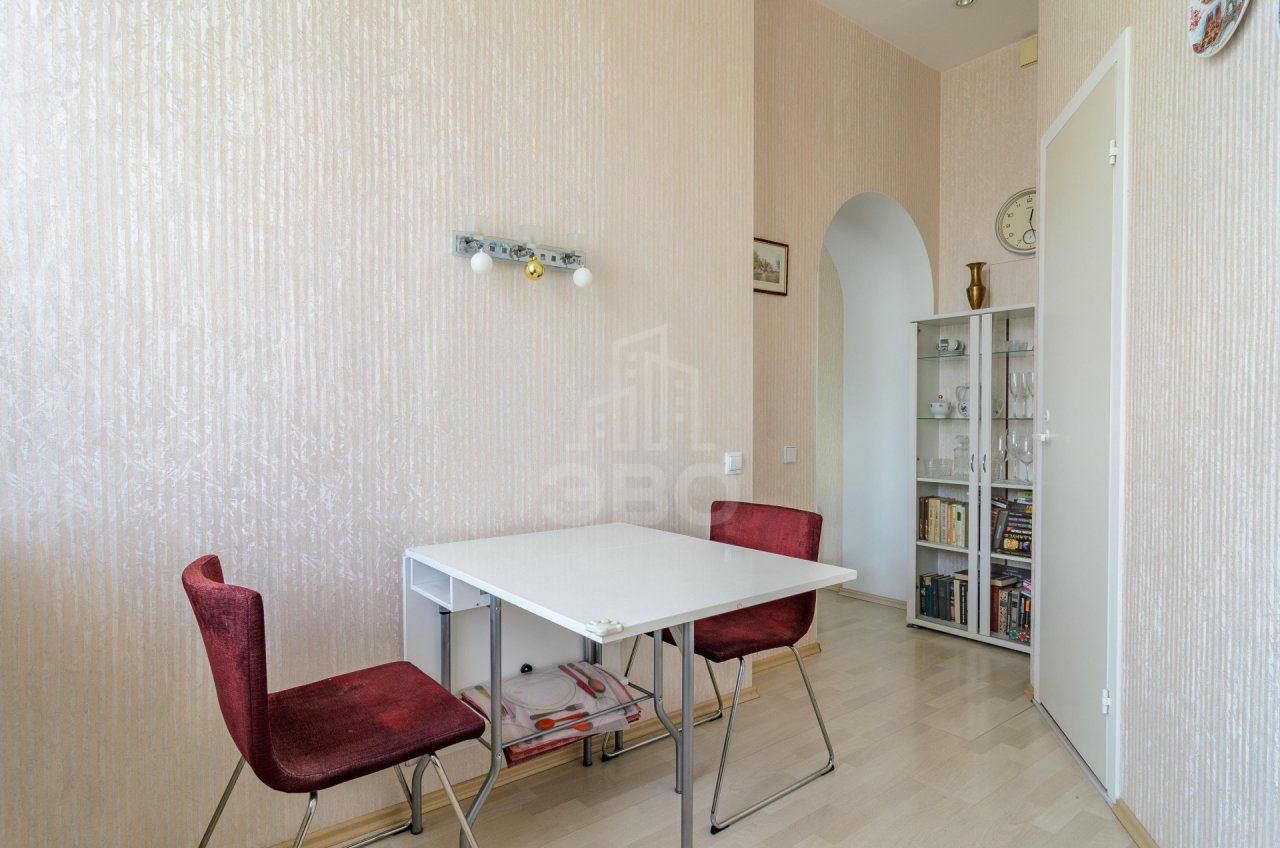 двухкомнатная квартира в Санкт-Петербурге по адресу: Среднегаванский проспект, 1