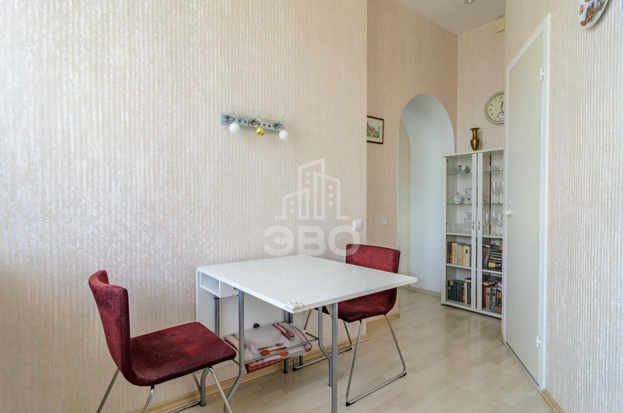 двухкомнатная квартира в Санкт-Петербурге по адресу: Среднегаванский проспект, 1