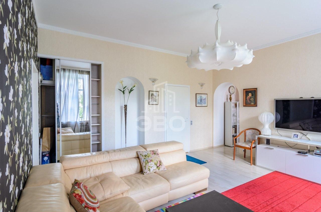 двухкомнатная квартира в Санкт-Петербурге по адресу: Среднегаванский проспект, 1