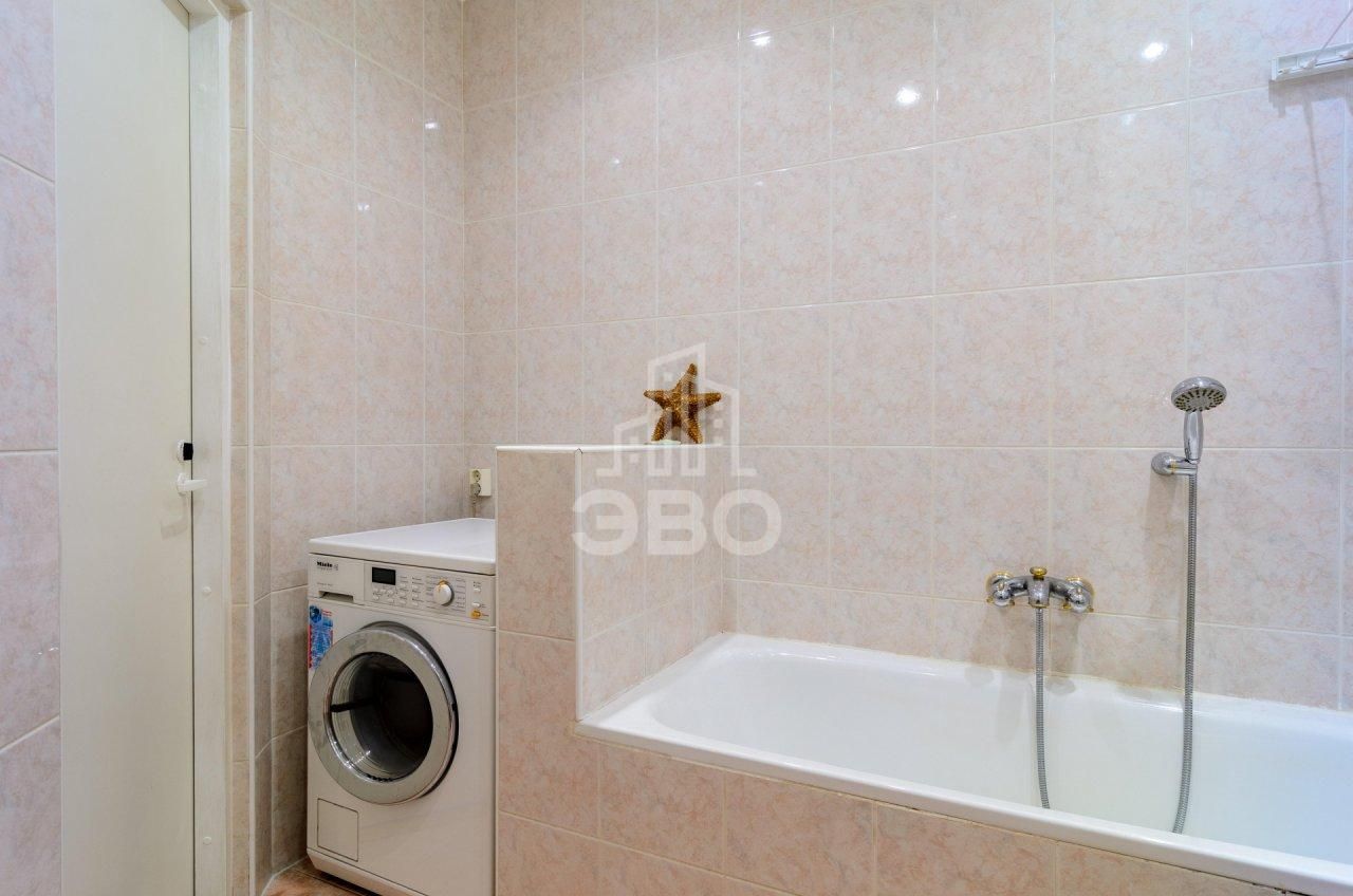 двухкомнатная квартира в Санкт-Петербурге по адресу: Среднегаванский проспект, 1