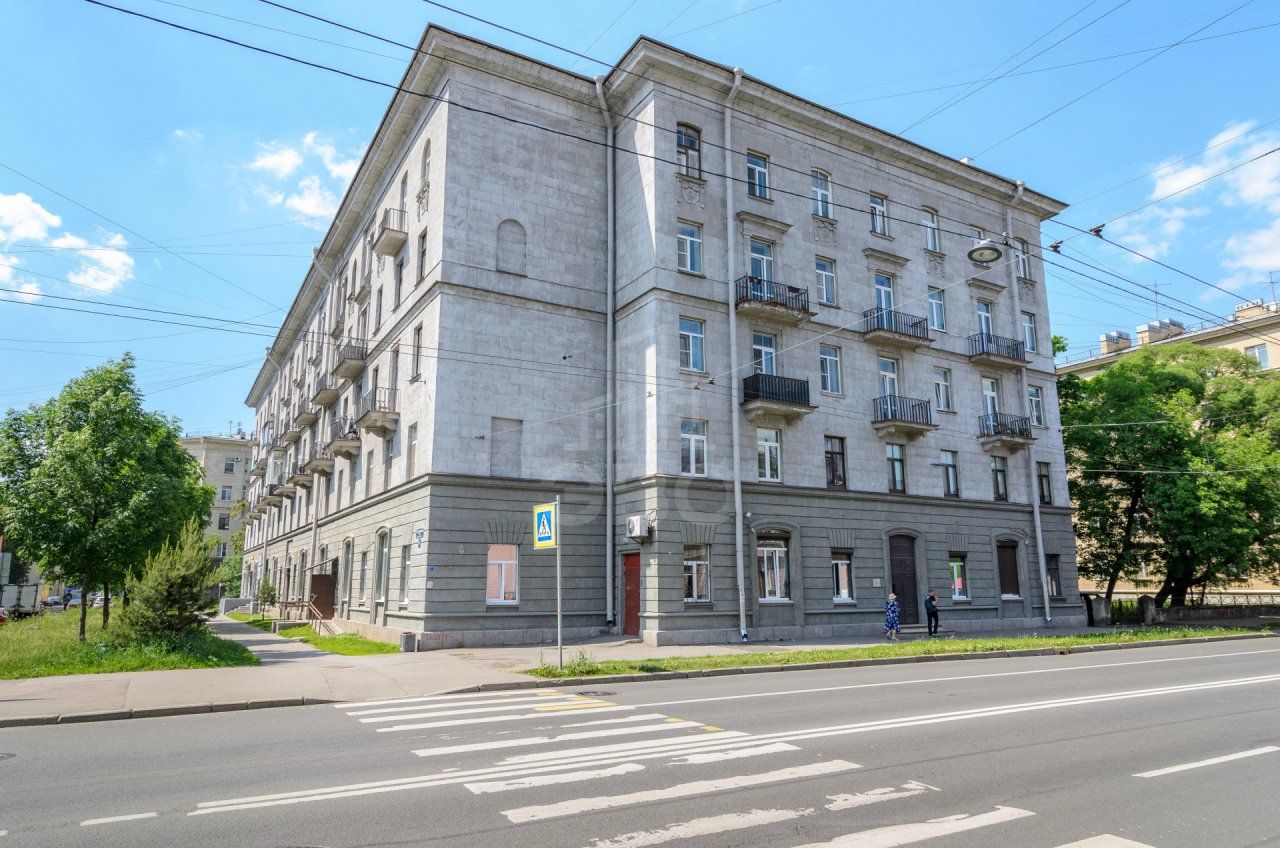 двухкомнатная квартира в Санкт-Петербурге по адресу: Среднегаванский проспект, 1