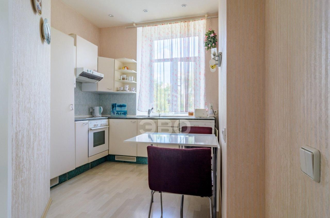 двухкомнатная квартира в Санкт-Петербурге по адресу: Среднегаванский проспект, 1