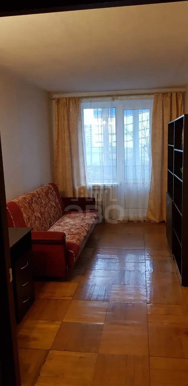трехкомнатная квартира в Санкт-Петербурге по адресу: Есенина ул., 26, к 1