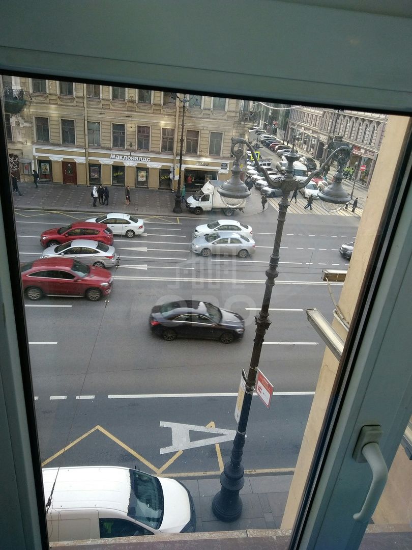 комната в Санкт-Петербурге по адресу: Невский проспект, 74