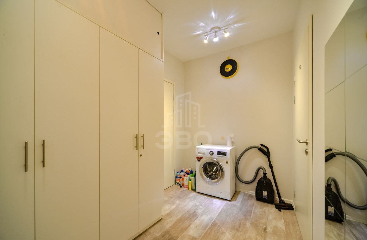 однокомнатная квартира в Санкт-Петербурге по адресу: Кременчугская ул., 17, к 3