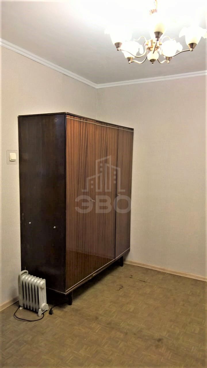 комната в Санкт-Петербурге по адресу: Художников проспект, 14