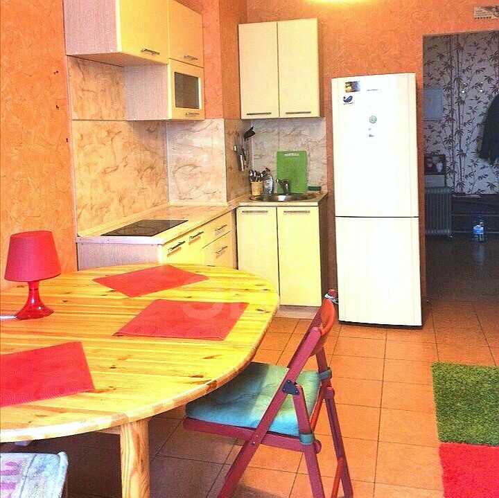 однокомнатная квартира в Санкт-Петербурге по адресу: Вавиловых ул., 7, к 4