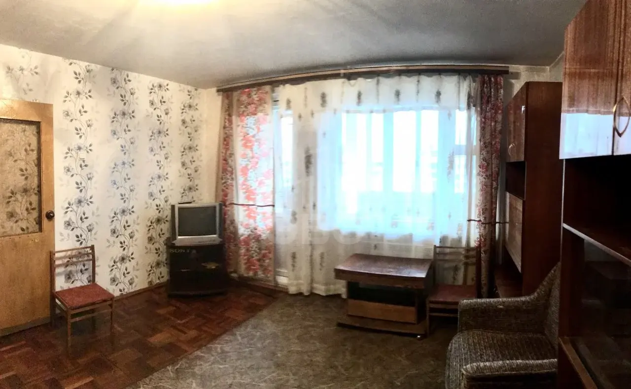 однокомнатная квартира в Санкт-Петербурге по адресу: Наставников проспект, 9, к 1
