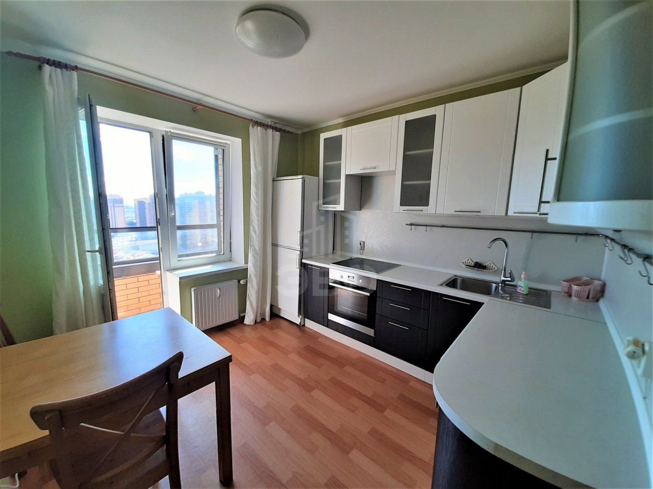 однокомнатная квартира в Санкт-Петербурге по адресу: Заречная ул., 37