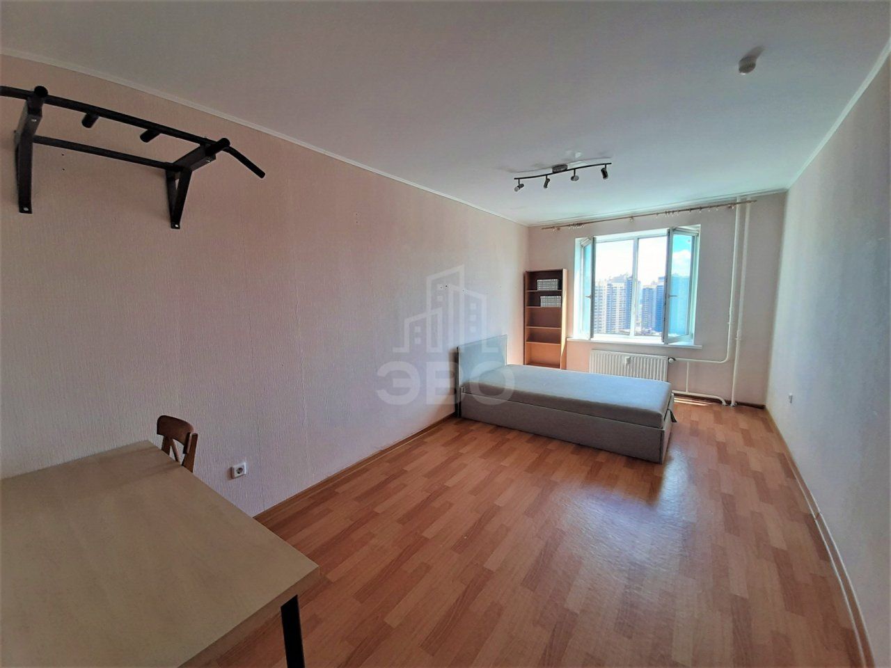 однокомнатная квартира в Санкт-Петербурге по адресу: Заречная ул., 37