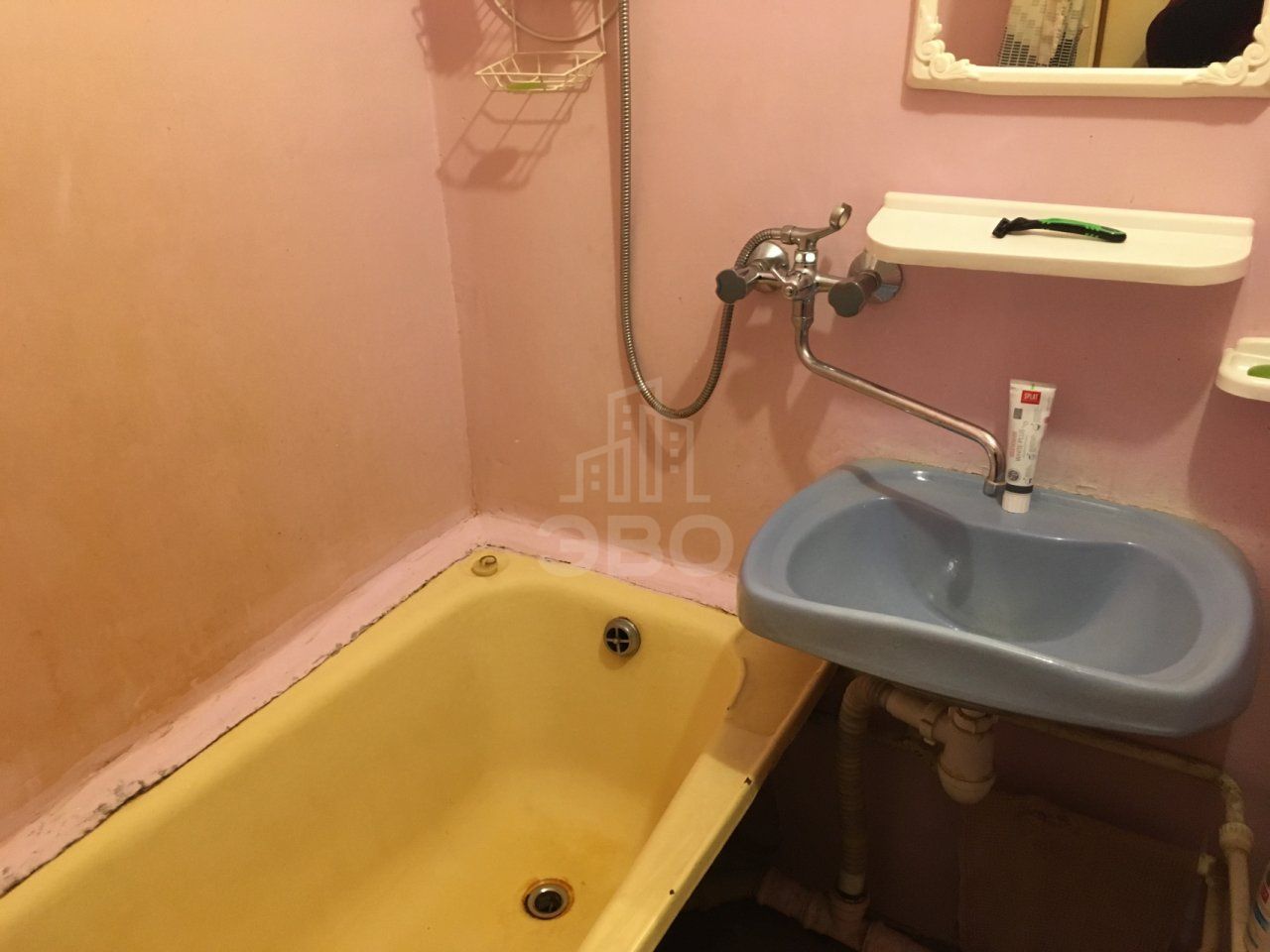 двухкомнатная квартира в Санкт-Петербурге по адресу: Планерная ул., 25, к 2