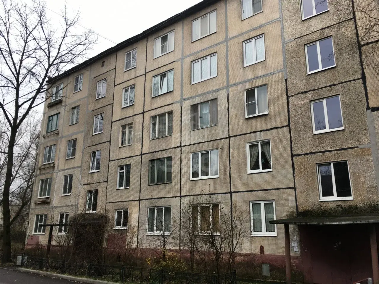 комната в Санкт-Петербурге по адресу: Рабфаковский 2-й пер., 5, к 3, литера Р