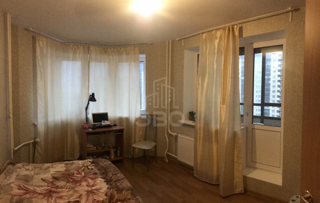 трехкомнатная квартира в Санкт-Петербурге по адресу: Заречная ул., 41