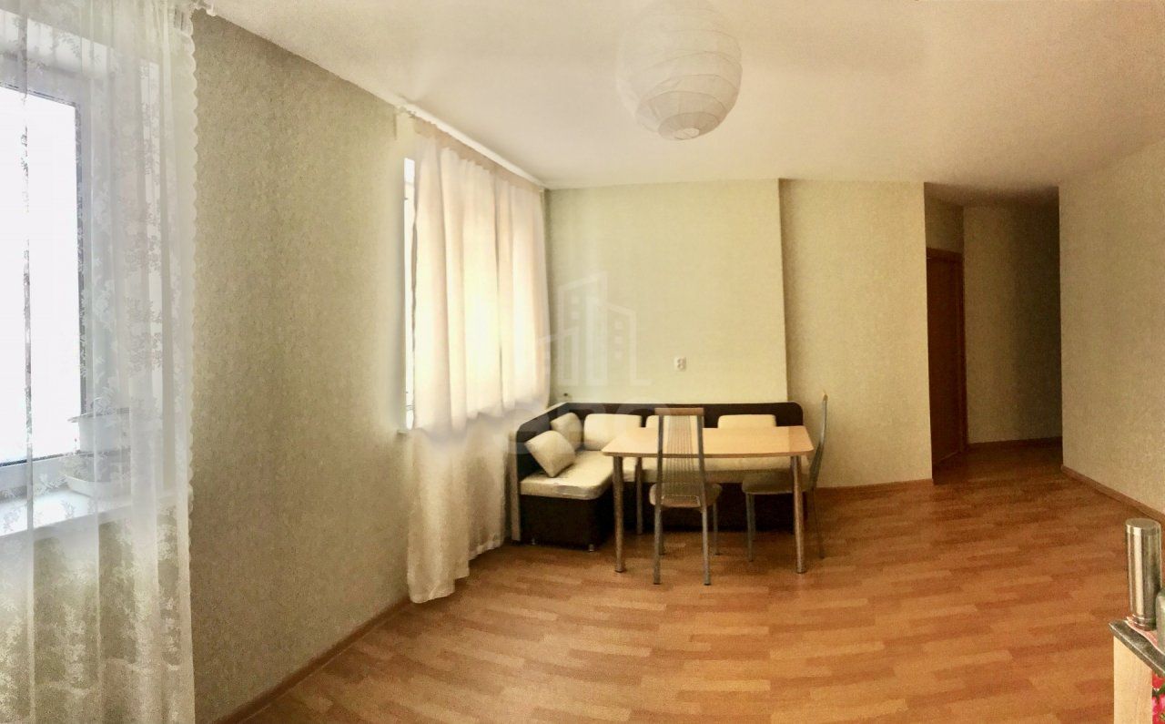 трехкомнатная квартира в Санкт-Петербурге по адресу: Заречная ул., 41