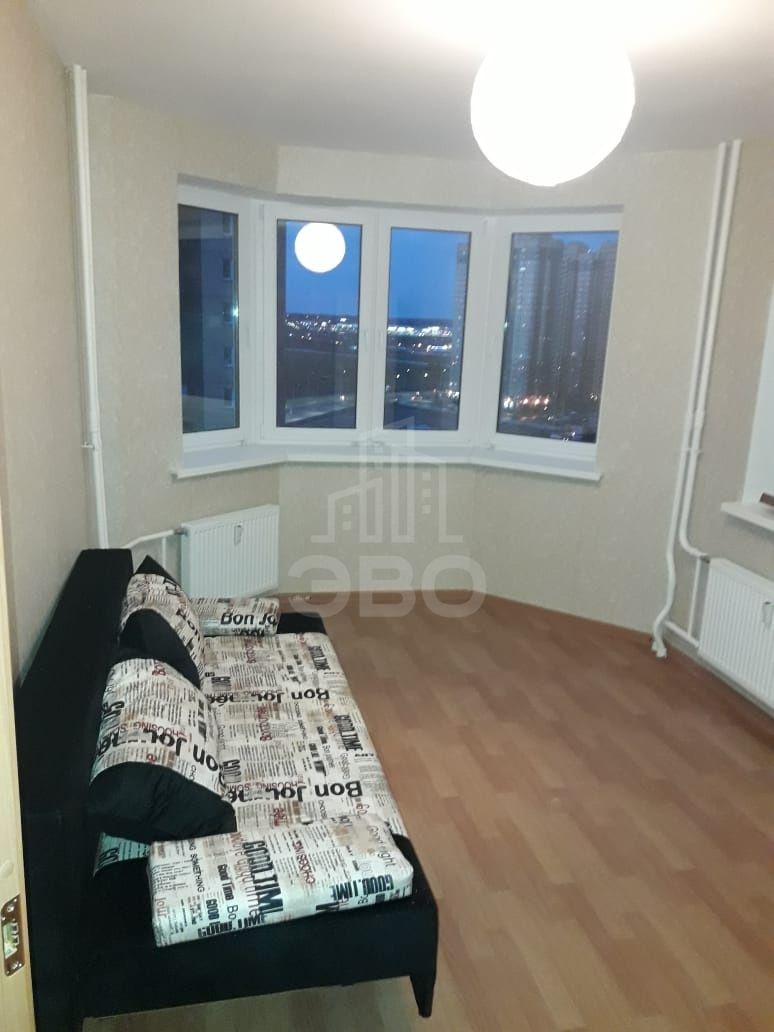 трехкомнатная квартира в Санкт-Петербурге по адресу: Заречная ул., 41