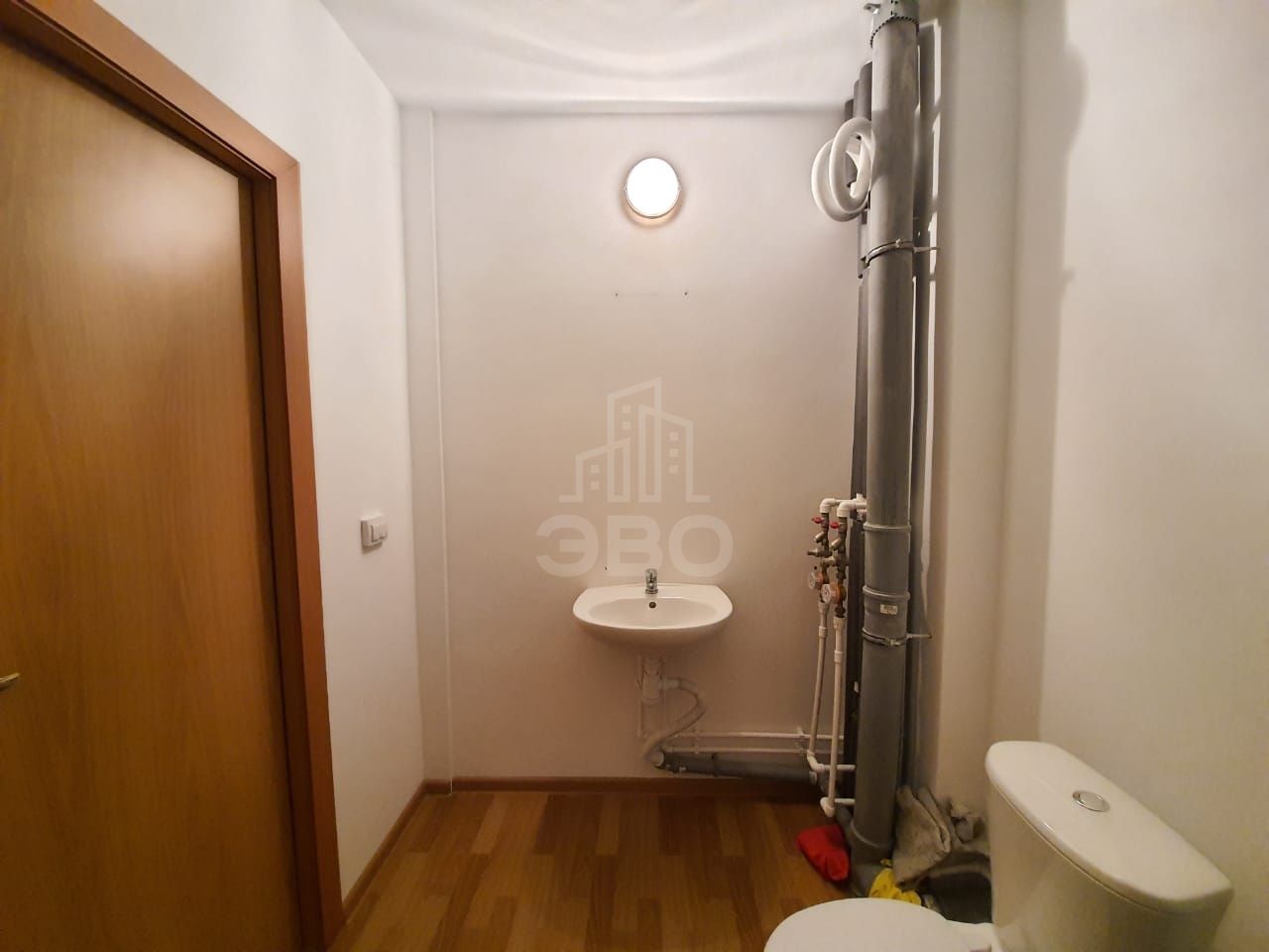 трехкомнатная квартира в Санкт-Петербурге по адресу: Заречная ул., 41