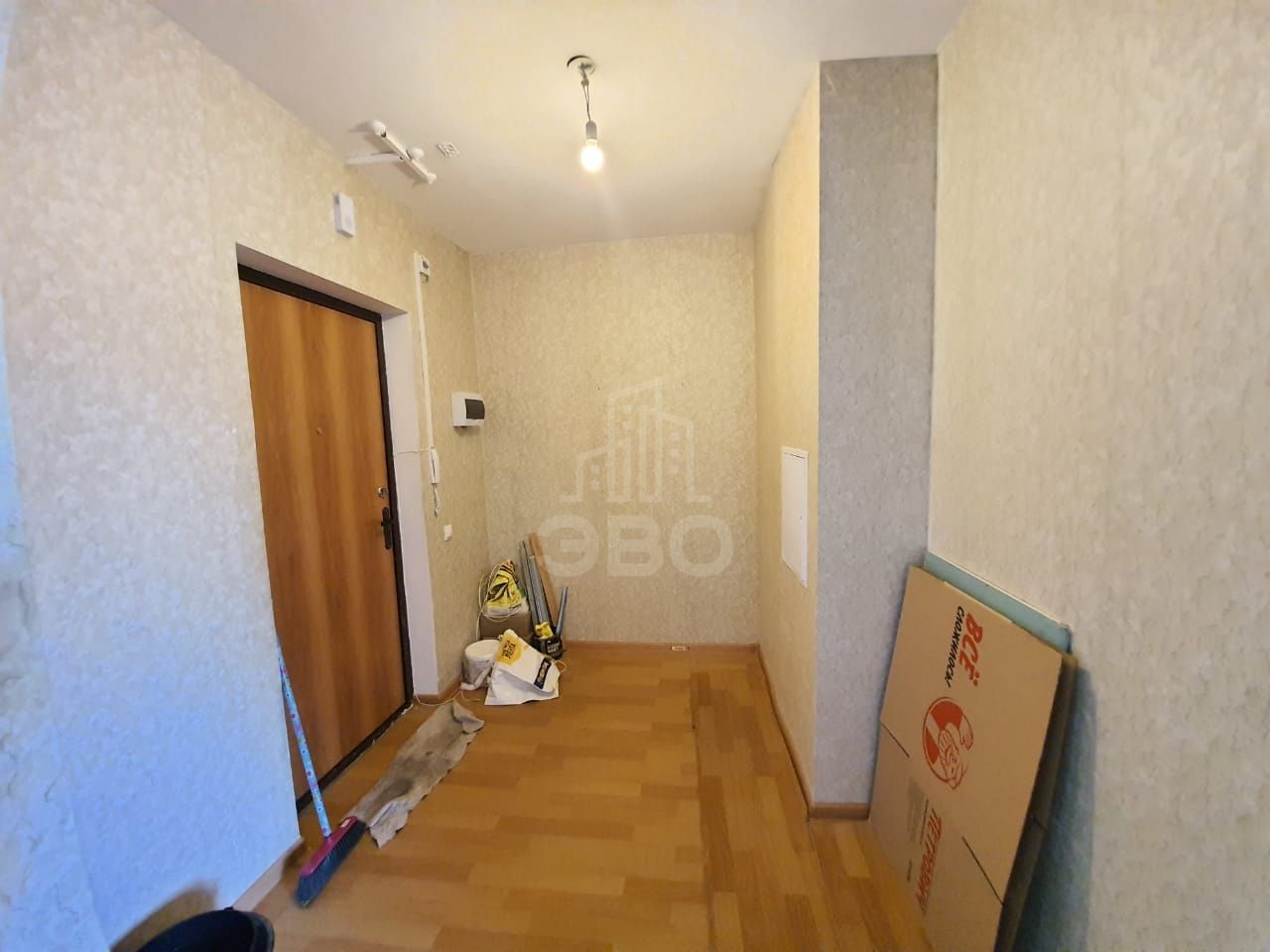 трехкомнатная квартира в Санкт-Петербурге по адресу: Заречная ул., 41