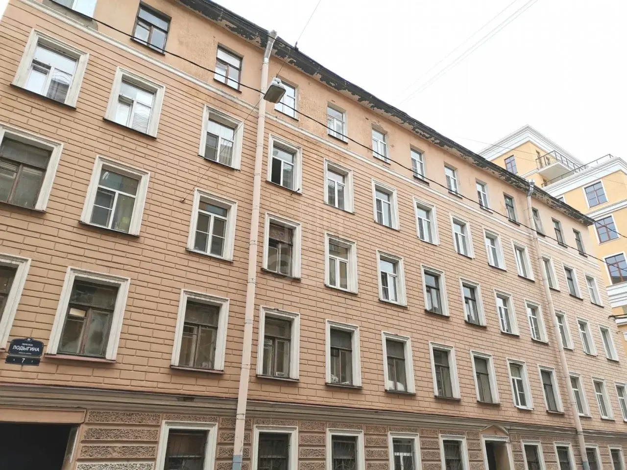 комната в Санкт-Петербурге по адресу: Лодыгина пер., 7
