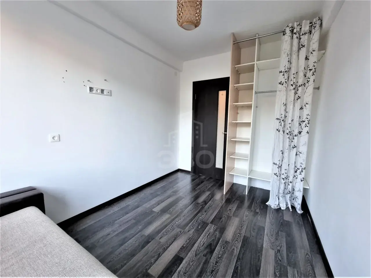двухкомнатная квартира в Санкт-Петербурге по адресу: Есенина ул., 15, к 1