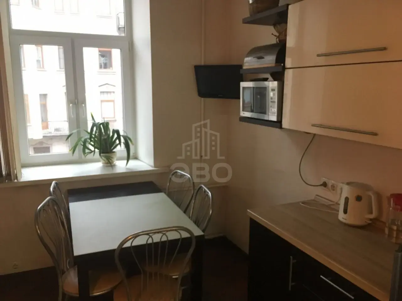 трехкомнатная квартира в Санкт-Петербурге по адресу: Большая Московская ул., 11