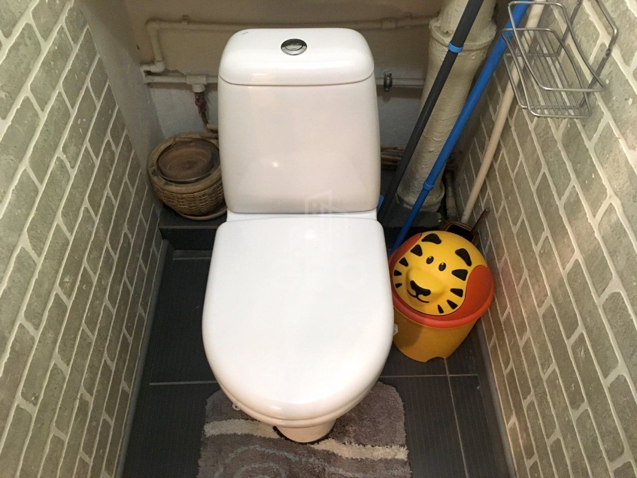 трехкомнатная квартира в Санкт-Петербурге по адресу: Большая Московская ул., 11