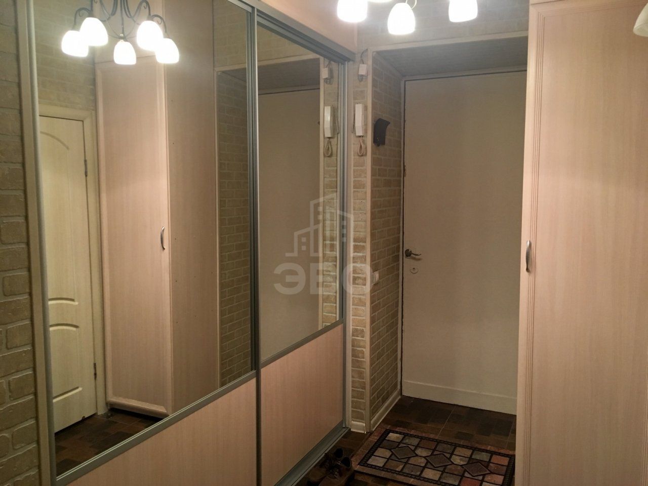 трехкомнатная квартира в Санкт-Петербурге по адресу: Большая Московская ул., 11