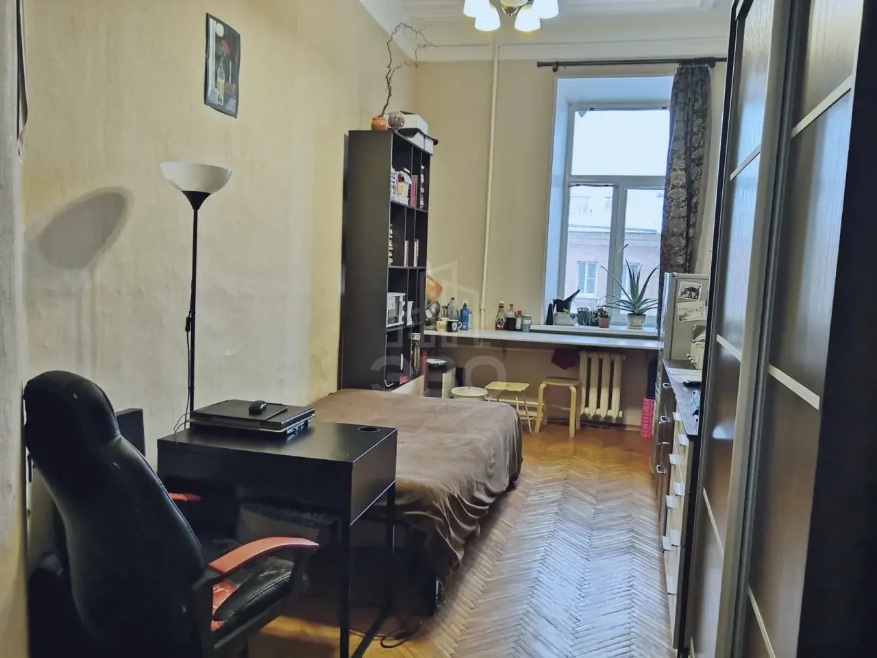 комната в Санкт-Петербурге по адресу: Можайская ул., 37-39