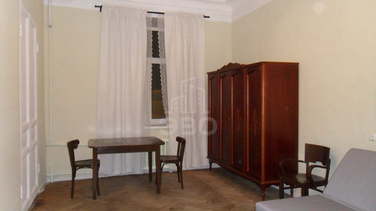 комната в Санкт-Петербурге по адресу: Конная ул., 8