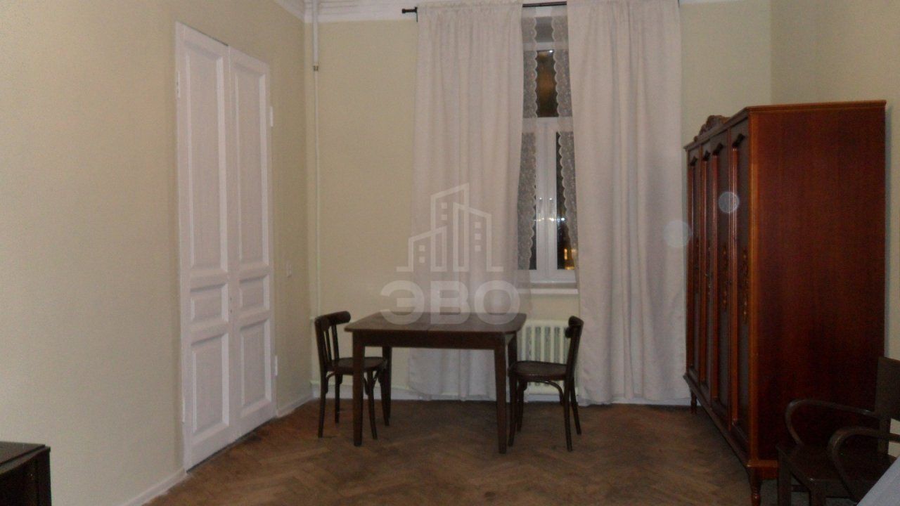 комната в Санкт-Петербурге по адресу: Конная ул., 8