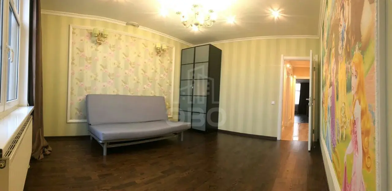 трехкомнатная квартира в Санкт-Петербурге по адресу: Егорова ул., 25