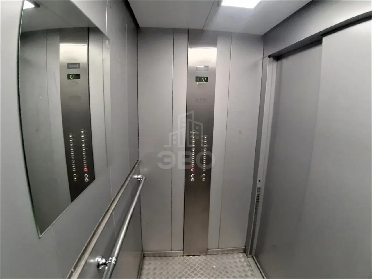 однокомнатная квартира в Санкт-Петербурге по адресу: Михаила Дудина ул., 12