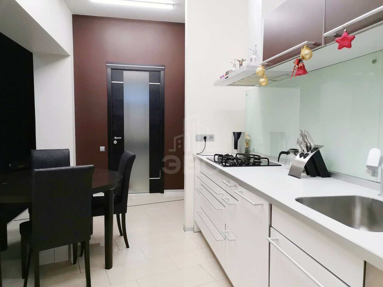 трехкомнатная квартира в Санкт-Петербурге по адресу: Миллионная ул., 19