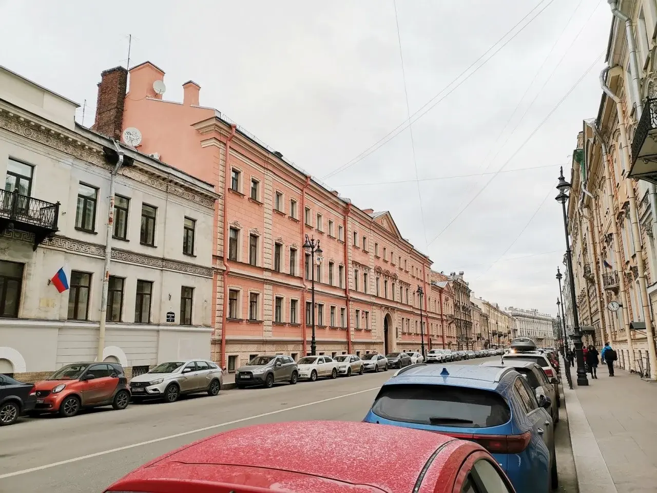трехкомнатная квартира в Санкт-Петербурге по адресу: Миллионная ул., 19