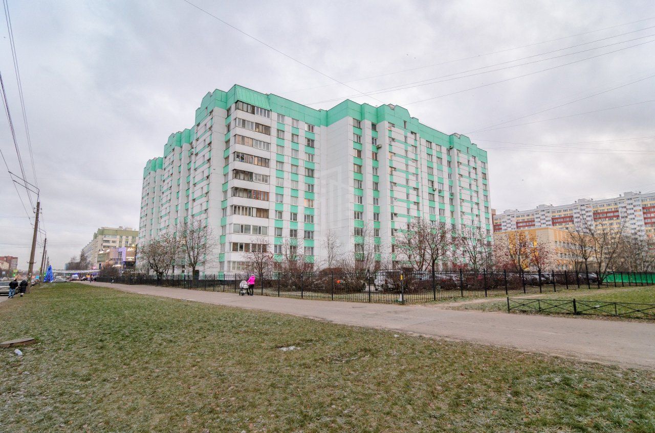 двухкомнатная квартира в Санкт-Петербурге по адресу: Маршала Казакова ул., 14