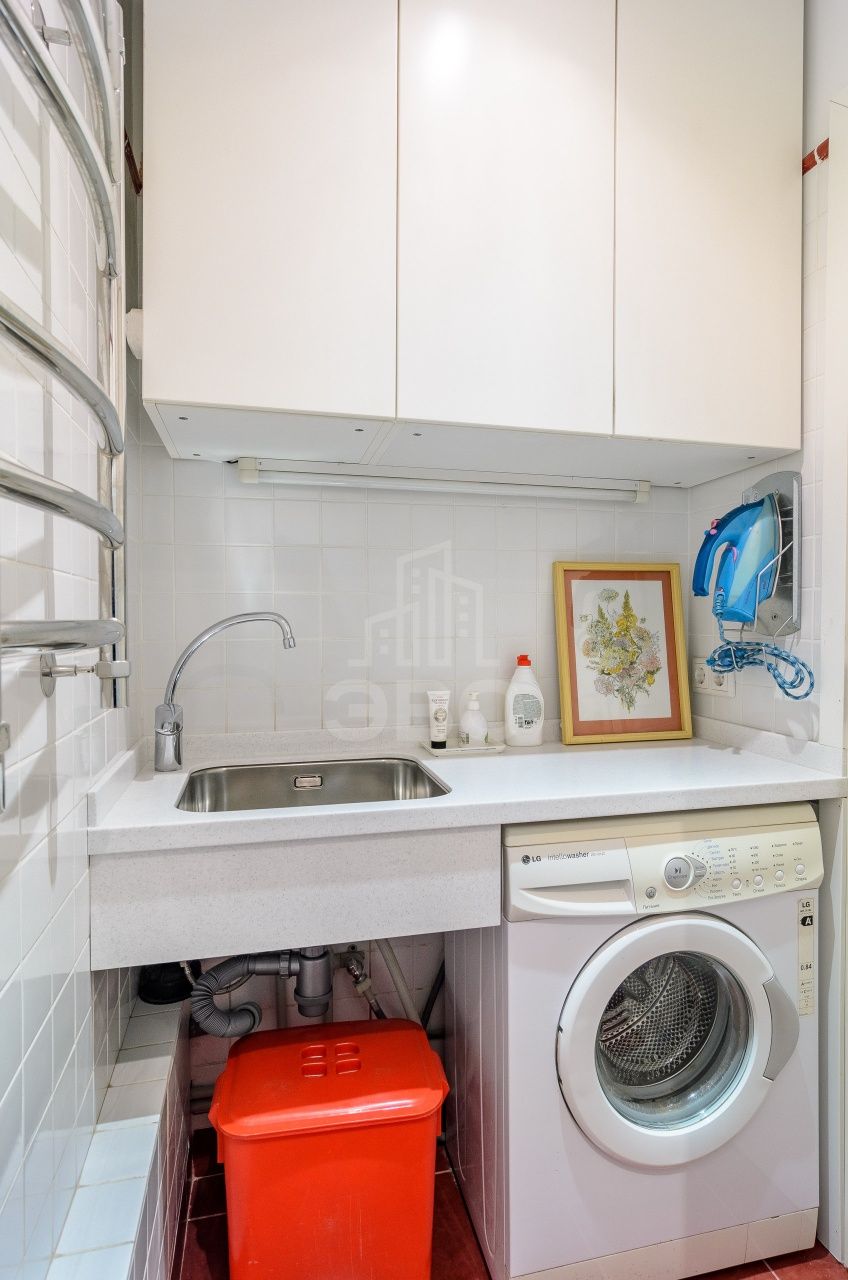 двухкомнатная квартира в Санкт-Петербурге по адресу: Маршала Казакова ул., 14