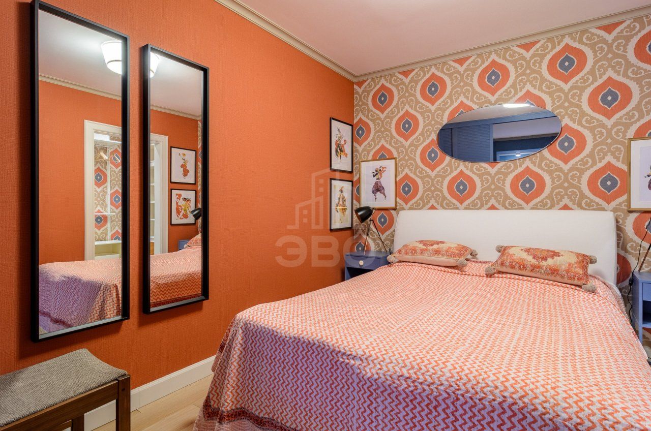 двухкомнатная квартира в Санкт-Петербурге по адресу: Маршала Казакова ул., 14