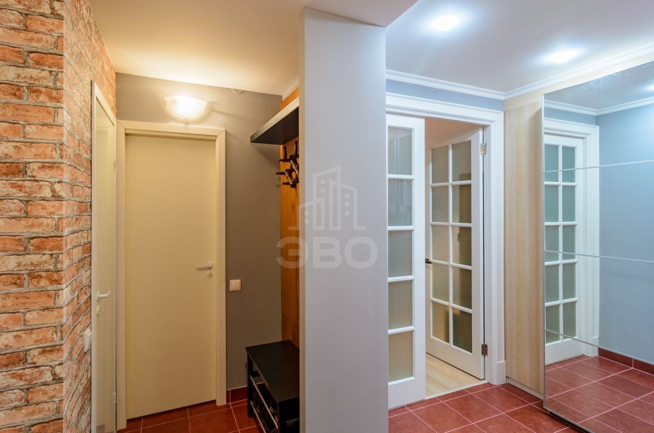 двухкомнатная квартира в Санкт-Петербурге по адресу: Маршала Казакова ул., 14