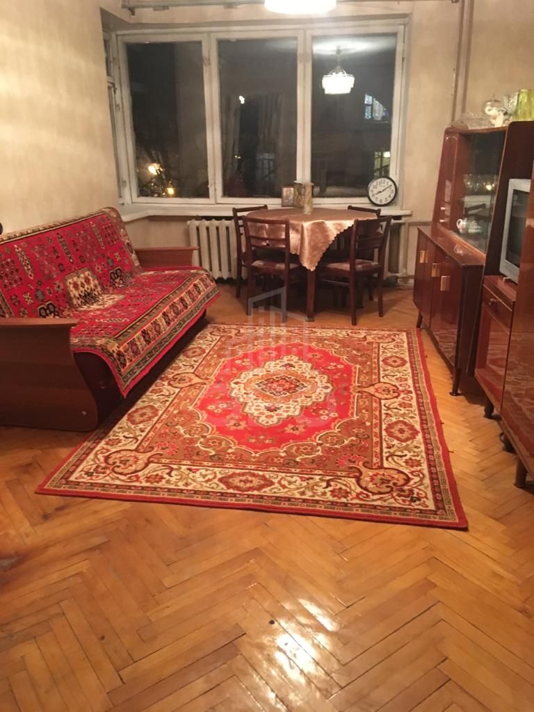 однокомнатная квартира в Санкт-Петербурге по адресу: Конюшенная ул., 27/44