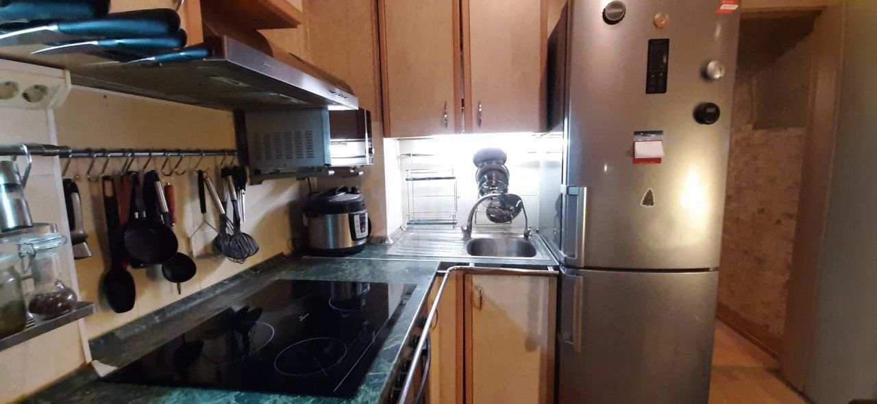 однокомнатная квартира в Санкт-Петербурге по адресу: Большевиков проспект, 3, к 2