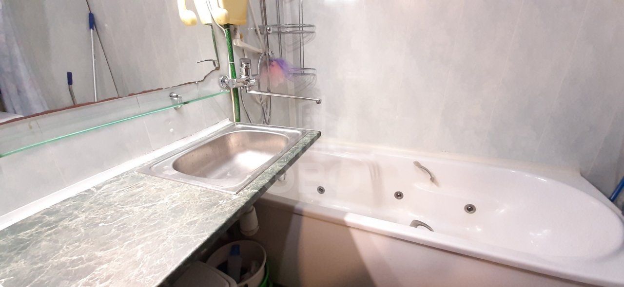 однокомнатная квартира в Санкт-Петербурге по адресу: Большевиков проспект, 3, к 2