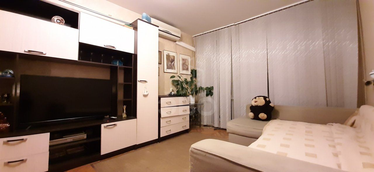 однокомнатная квартира в Санкт-Петербурге по адресу: Большевиков проспект, 3, к 2