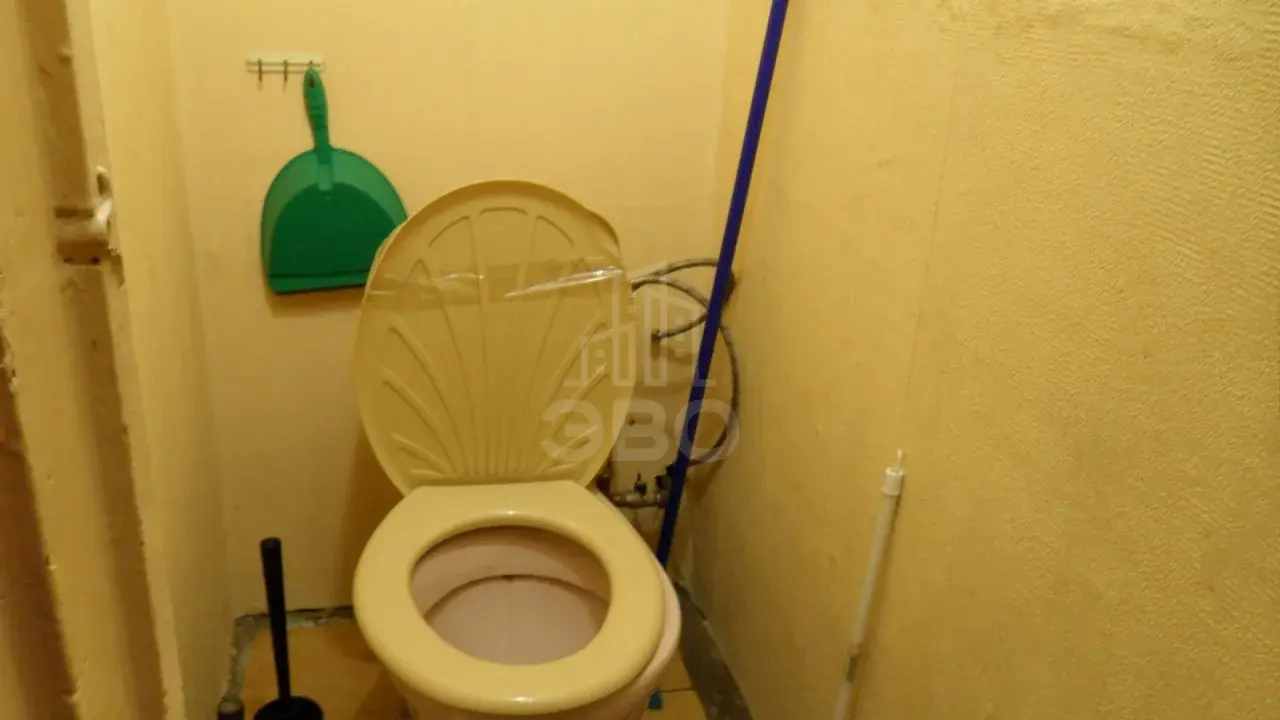 комната в Санкт-Петербурге по адресу: Шелгунова ул., 10
