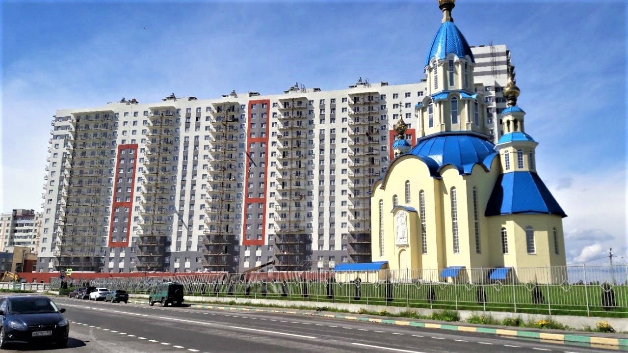 четырехкомнатная квартира в Санкт-Петербурге по адресу: Тихоокеанская ул., 1, к 1