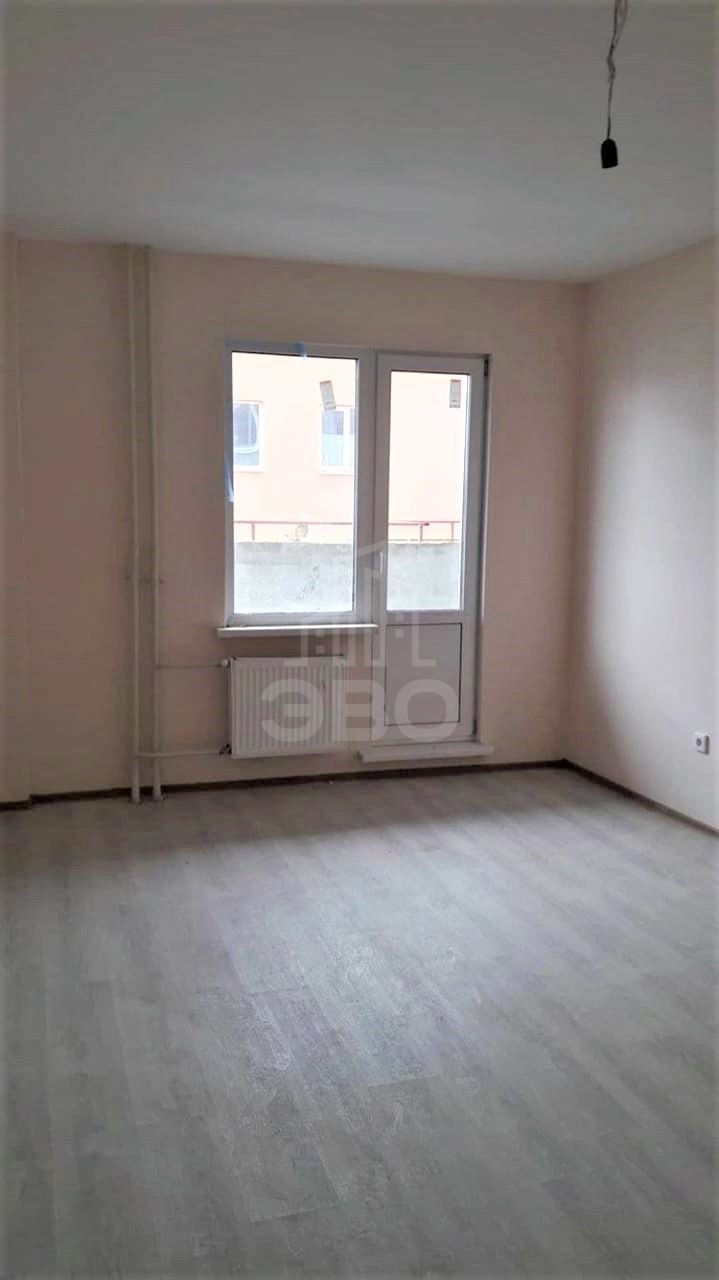 четырехкомнатная квартира в Санкт-Петербурге по адресу: Тихоокеанская ул., 1, к 1