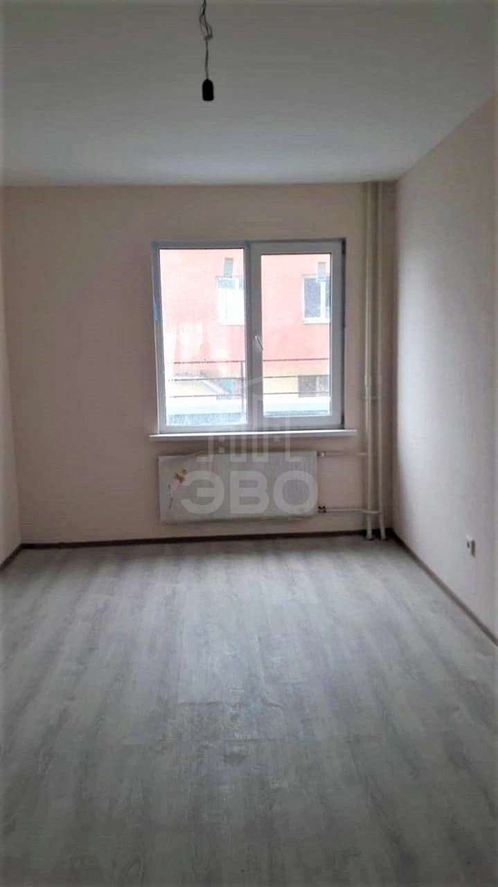 четырехкомнатная квартира в Санкт-Петербурге по адресу: Тихоокеанская ул., 1, к 1