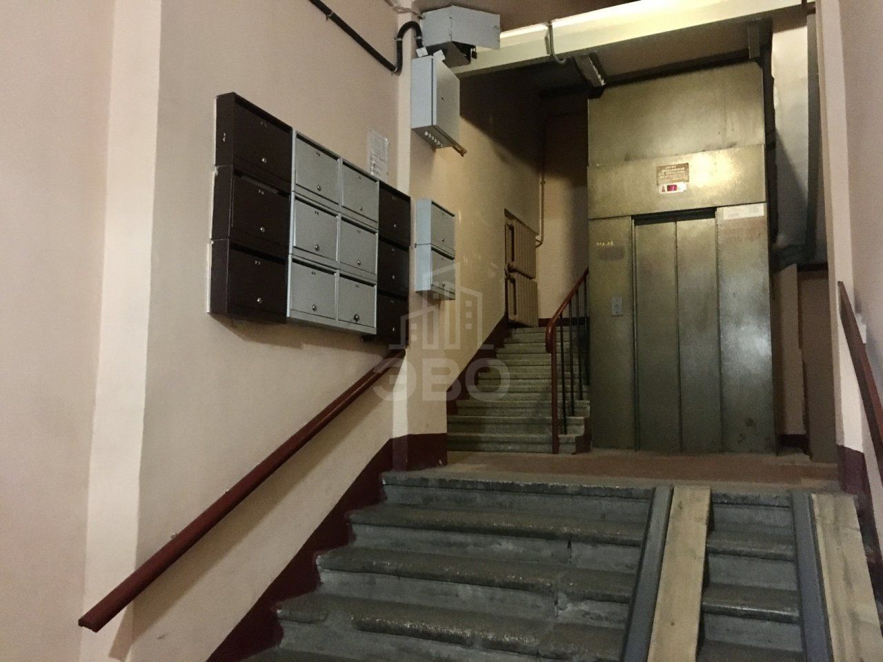 четырехкомнатная квартира в Санкт-Петербурге по адресу: Кузнецовская ул., 46